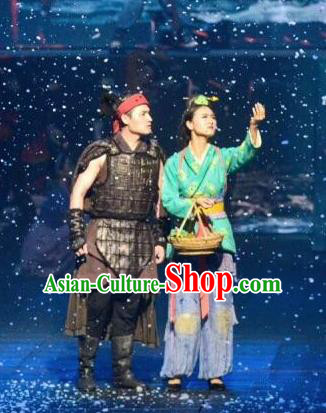 Chinese The Romantic Show of Guilin Stage Show General and Village Lady Dance Costumes for Women for Men