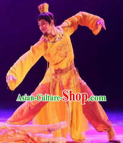 Chinese Back to Song Dynasty Emperor Imperial Robe Stage Performance Costume for Men