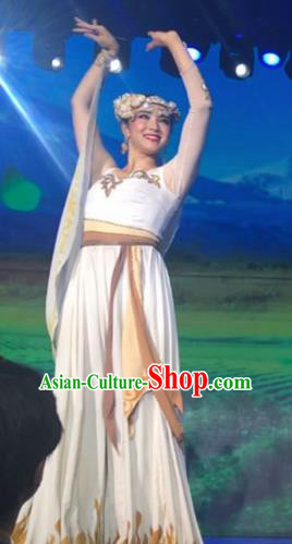 Chinese Silk Road Tajik Nationality Dance White Dress Ethnic Stage Performance Costume for Women