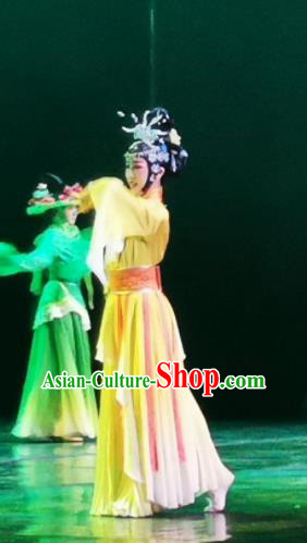 Chinese Picturesque Huizhou Opera Dance Yellow Dress Stage Performance Costume and Headpiece for Women