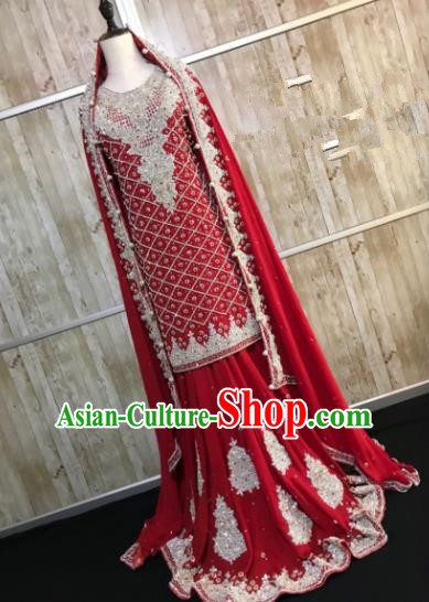Asian  Indian Court Queen Wedding Embroidered Dark Red Dress Traditional   India Hui Nationality Bride Costumes for Women