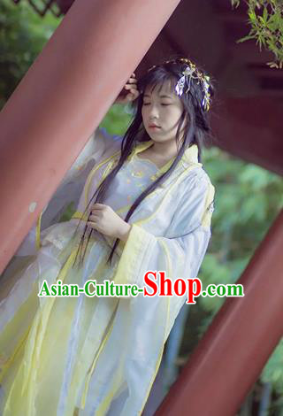 Chinese Cosplay Goddess Princess Light Yellow Dress Ancient Female Swordsman Knight Costume for Women