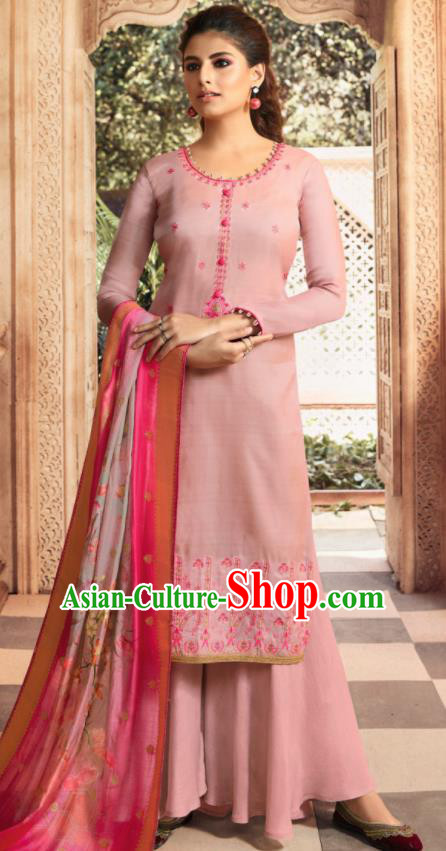 Asian Indian Punjabis Bride Embroidered Pink Satin Blouse and Pants India Traditional Lehenga Choli Costumes Complete Set for Women