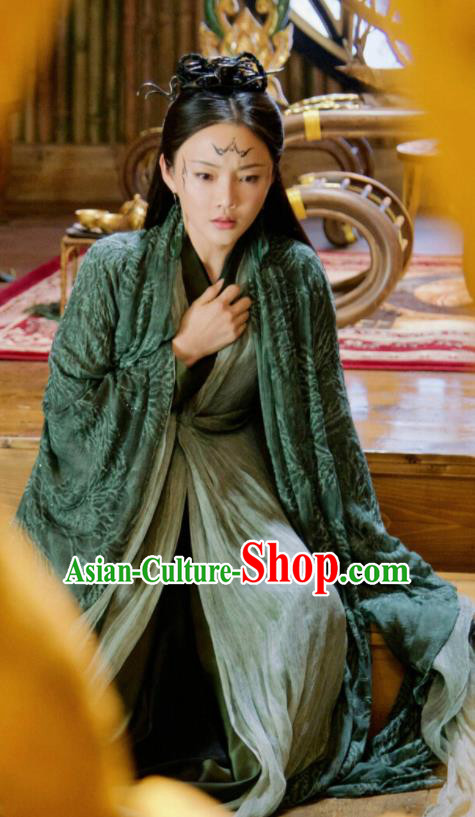 Chinese Drama Ancient Queen Dress Love and Destiny Ling Yue Replica Costumes and Headpiece for Women