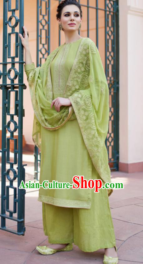 Asian Indian Punjabis Green Muslin Blouse and Pants India Traditional Lehenga Choli Costumes Complete Set for Women