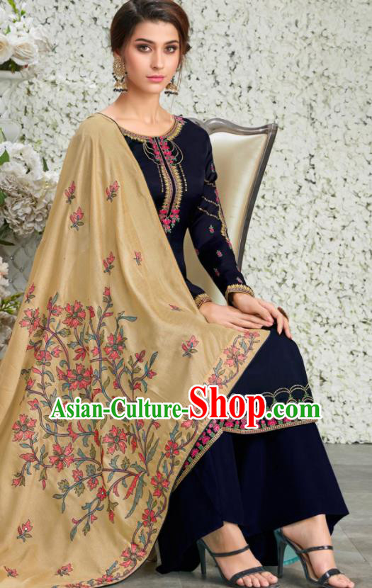 Traditional Indian Lehenga Embroidered Navy Blouse and Pants Asian India Punjab National Costumes for Women