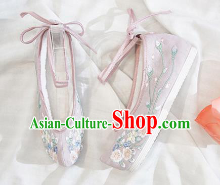 Traditional Chinese National Winter Shoes Embroidered Lilac Shoes Hanfu Shoes for Women