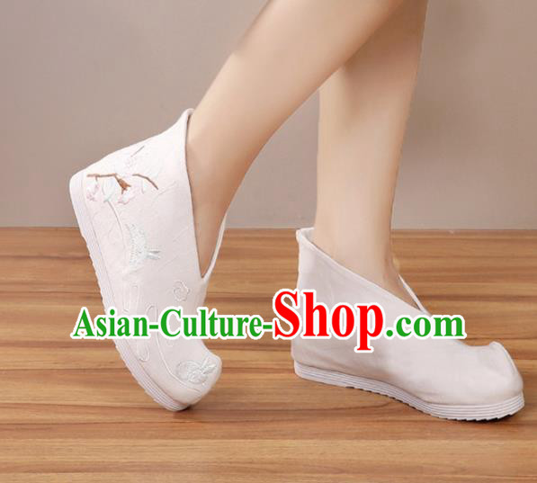 Handmade Chinese White Boots Traditional Embroidered Boots Hanfu Shoes for Women