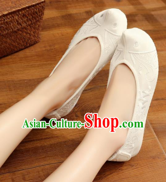 Traditional Chinese National Embroidery White Shoes Embroidered Shoes Hanfu Shoes for Women