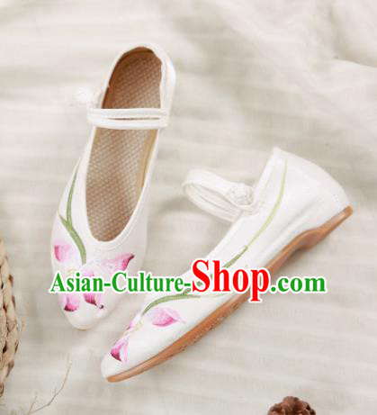 Traditional Chinese National Embroidery Lotus White Shoes Embroidered Shoes Hanfu Shoes for Women