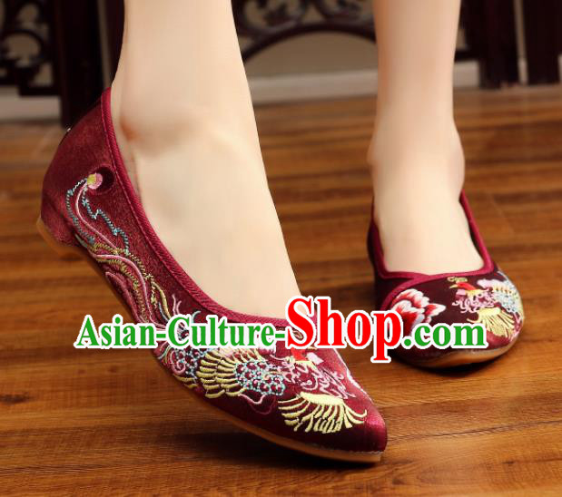 Traditional Chinese Old Beijing Wedding Wine Red Shoes National Embroidered Shoes Hanfu Shoes for Women