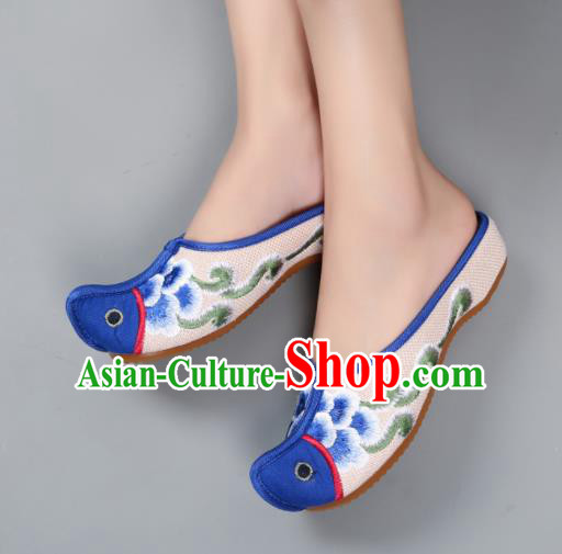 Traditional Chinese Fish Head Beige Shoes Embroidered Shoes Cloth Shoes for Women