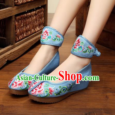 Traditional Chinese Old Beijing Bride Embroidery Peony Blue Shoes National Embroidered Shoes Hanfu Shoes for Women