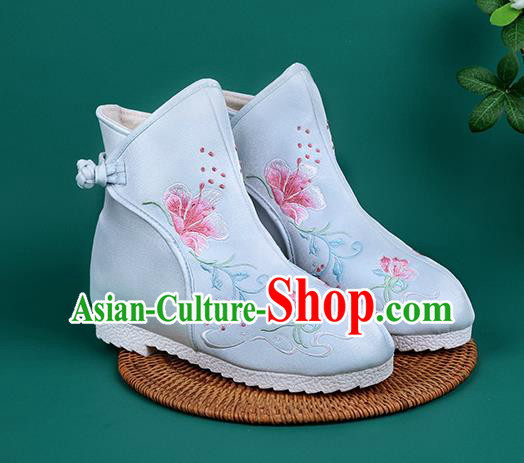 Handmade Chinese Light Blue Cloth Boots Traditional Embroidered Boots Hanfu Shoes for Women