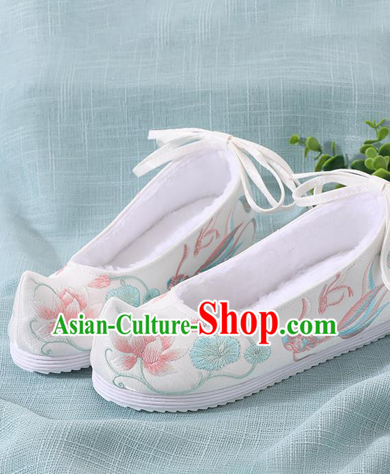 Chinese Handmade Embroidered Lotus Goldfish White Shoes Traditional Ming Dynasty Hanfu Shoes Princess Shoes for Women