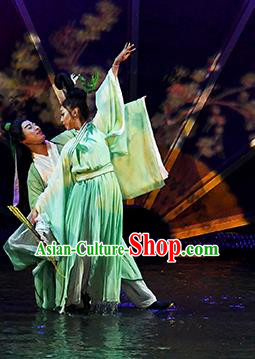 Return To the Three Gorges Chinese Classical Dance Green Dress Stage Performance Costume and Headpiece for Women