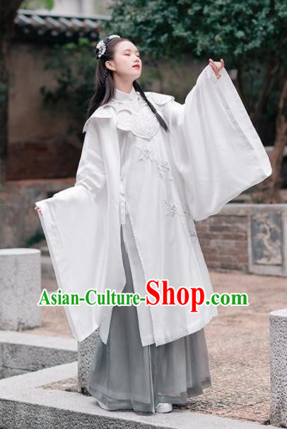 Traditional Chinese Ming Dynasty Princess Historical Costume Ancient Palace Lady Hanfu Dress for Women