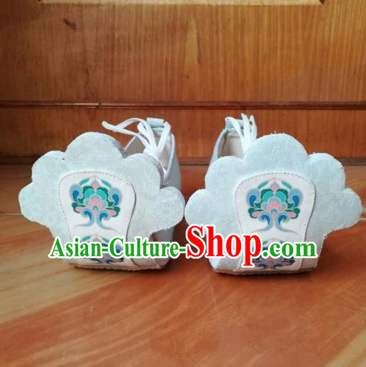 Asian Chinese Traditional Shoes Ancient Tang Dynasty Princess Green Shoes Hanfu Shoes for Women