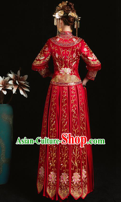Chinese Traditional Bride Red Xiuhe Suit Ancient Wedding Embroidered Lotus Dress for Women