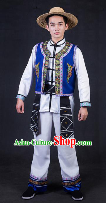 Chinese Traditional Jing Nationality White Clothing Ethnic Bridegroom Folk Dance Costume for Men