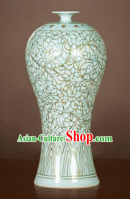 Chinese Jingdezhen Ceramic Enamel Celadon Glaze Vase Handicraft Traditional Porcelain Vase