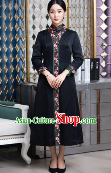 Chinese Traditional Tang Suit Black Silk Dust Coat National Costume Outer Garment for Women