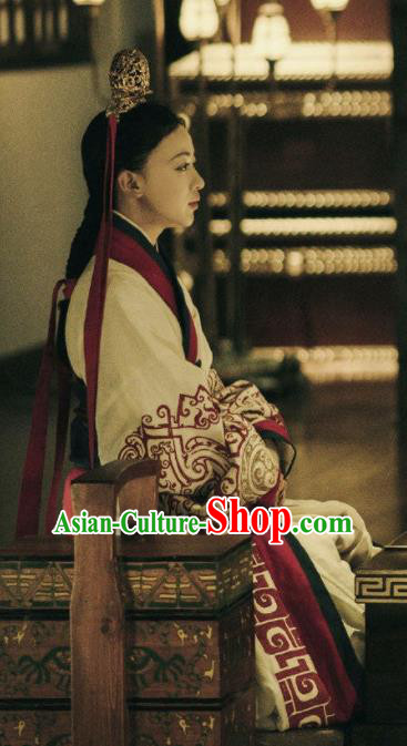 Chinese Ancient Warring States Period The Lengend of Haolan Court Lady Embroidered Historical Costume and Headpiece for Women
