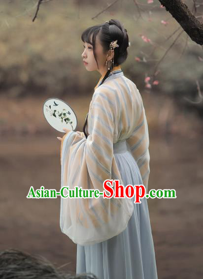 Chinese Traditional Jin Dynasty Nobility Lady Hanfu Dress Ancient Peri Embroidered Costume for Women