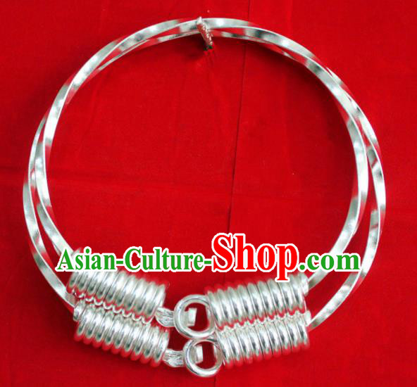 Chinese Traditional Miao Nationality Sliver Bracelet Hmong Wedding Carving Bangle for Women