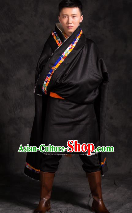 Chinese Traditional Tibetan Black Brocade Robe Zang Nationality Wedding Ethnic Costume for Men