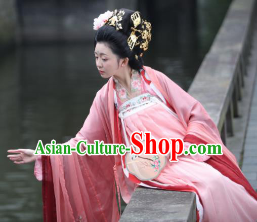 Traditional Chinese Tang Dynasty Historical Costumes Ancient Bride and Bridegroom Embroidered Clothing for Women for Men