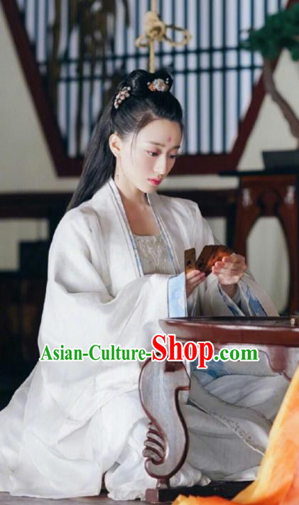Chinese Ancient Drama Court Princess Embroidered Replica Costume Tang Dynasty Palace Lady Hanfu Dress and Headpiece for Women