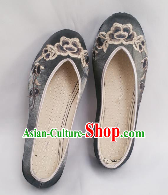 Chinese Ancient Princess Shoes Traditional Cloth Shoes Hanfu Shoes Grey Embroidered Shoes for Women