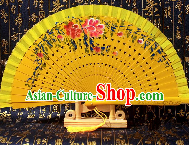 Chinese Handmade Classical Folding Fans Printing Flowers Yellow Wood Accordion Fan for Women