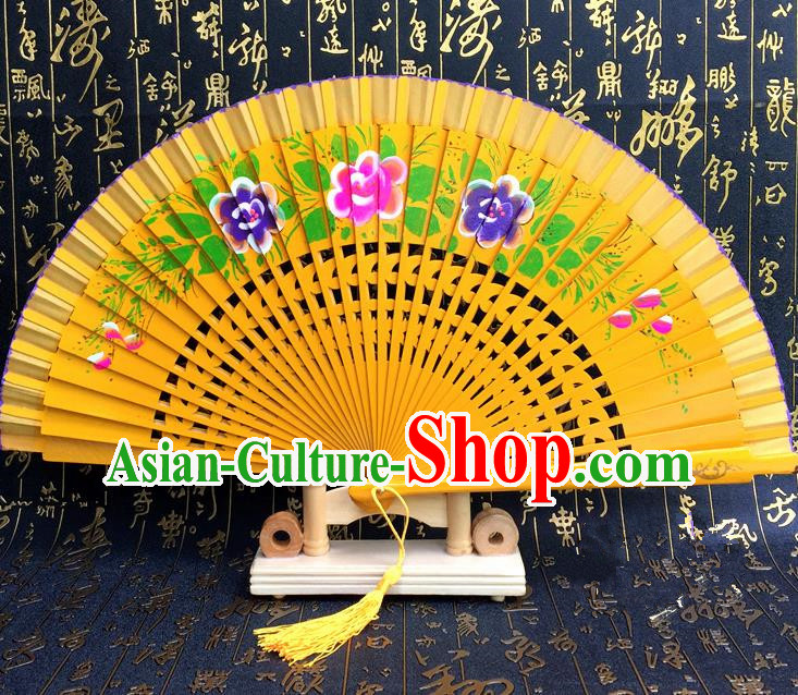 Chinese Handmade Classical Folding Fans Printing Wood Yellow Accordion Fan for Women