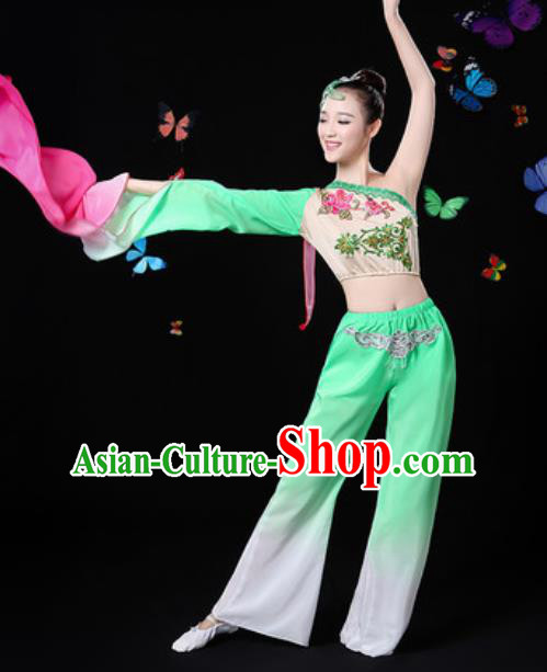 Traditional Chinese Yangko Group Dance Green Clothing Folk Dance Fan Dance Stage Performance Costume for Women