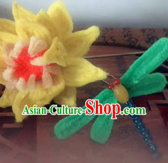 Traditional Chinese Qing Dynasty Velvet Dragonfly Lotus Hairpins Handmade Ancient Manchu Lady Hair Accessories for Women