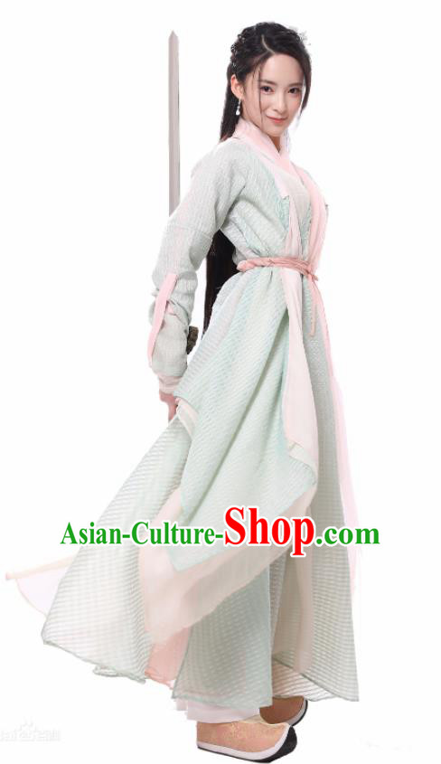 Chinese Ancient Swordswoman Hanfu Dress Yuan Dynasty Drama Heavenly Sword Dragon Slaying Saber Yang Buhui Historical Costume for Women