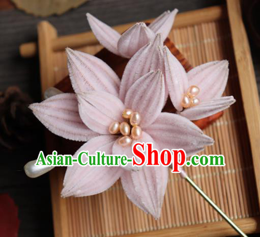 Handmade Chinese Classical Pink Velvet Flowers Brooch Ancient Palace Breastpin for Women