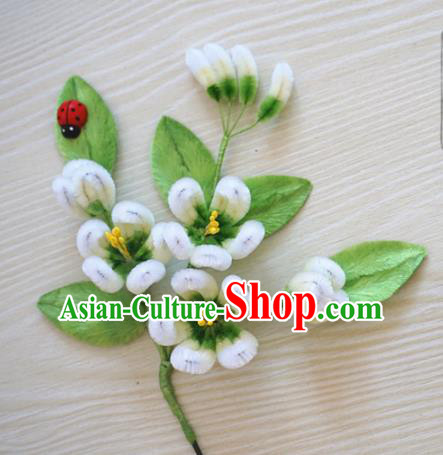 Chinese Handmade Palace White Plum Blossom Velvet Hairpins Ancient Queen Hair Accessories Headwear for Women