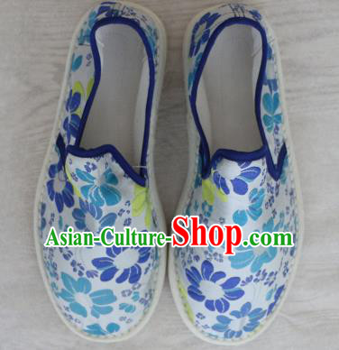 Chinese Handmade Printing Blue Flowers Cloth Shoes Traditional National Shoes Ancient Princess Hanfu Shoes for Women