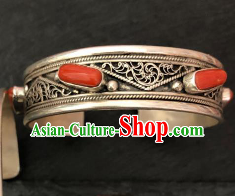 Traditional Chinese Mongol Nationality Sliver Carving Bracelet Accessories Mongolian Ethnic Bangle for Women