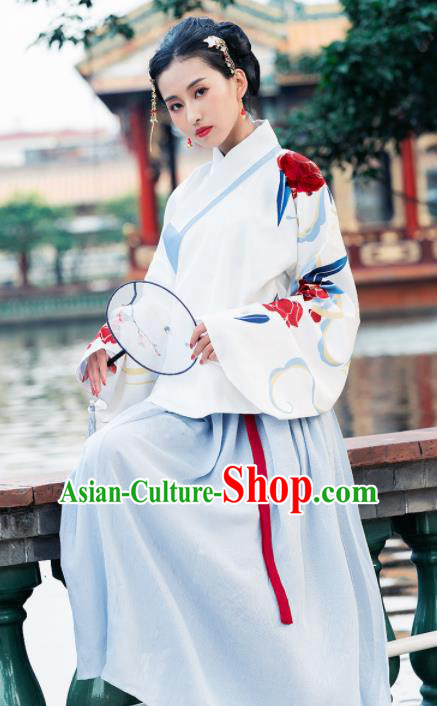 Ancient Chinese Ming Dynasty Nobility Lady Historical Costume Traditional Hanfu Dress for Women