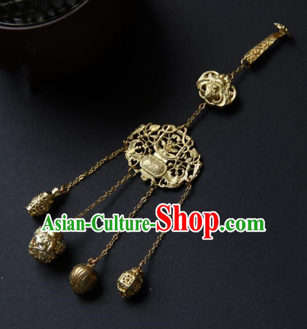 Traditional Chinese Ancient Palace Brass Brooch Handmade Hanfu Breastpin Tassel Pendant for Women