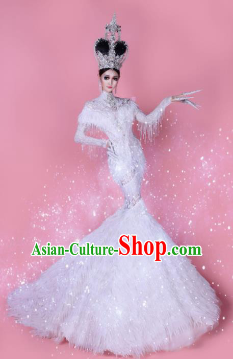 Handmade Modern Fancywork Cosplay Queen White Full Dress Halloween Stage Show Fancy Ball Costume for Women