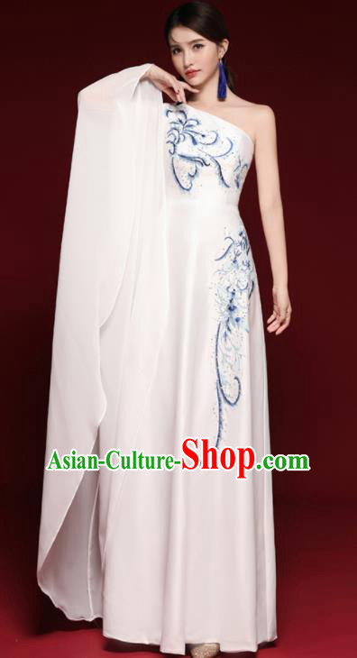 Chinese National Catwalks Costume Embroidered White Cheongsam Traditional Tang Suit Qipao Dress for Women