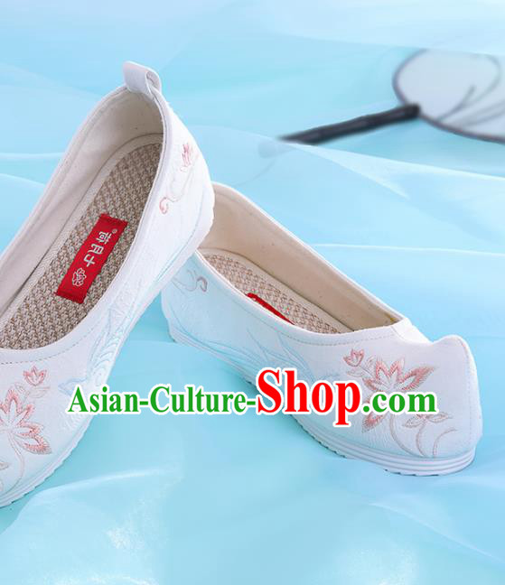 Chinese Traditional Hanfu Shoes Embroidered Pink Lotus Shoes Handmade Ancient Princess Shoes for Women
