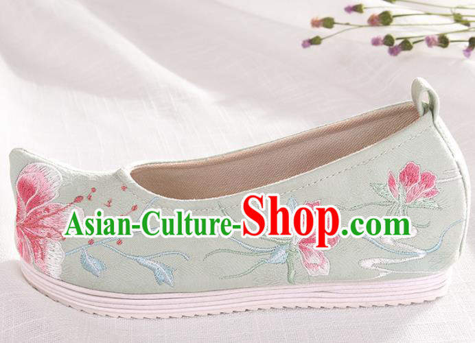 Chinese Traditional Embroidered Peach Blossom Green Shoes Hanfu Cloth Shoes Handmade Ancient Princess Shoes for Women