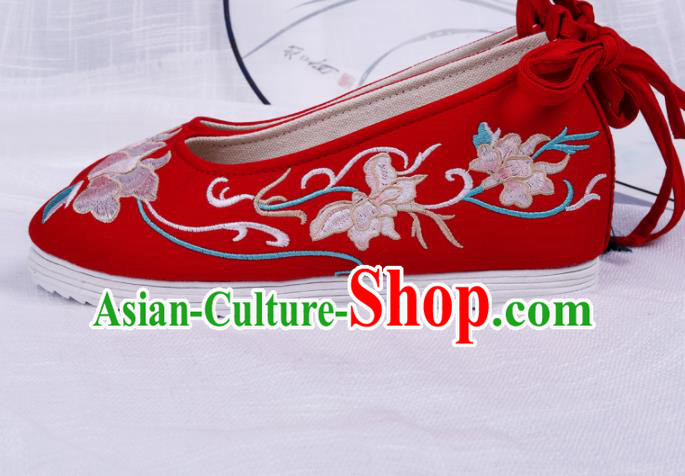 Chinese Traditional Embroidered Flowers Red Shoes Hanfu Cloth Shoes Handmade Ancient Princess Shoes for Women