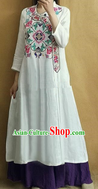 Traditional Chinese Embroidered White Qipao Dress Tang Suit Cheongsam National Costume for Women